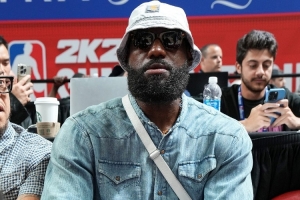 夸梅：我不是詹姆斯的批評(píng)者 只是站在不同的角度去分析問(wèn)題