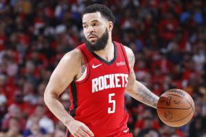 名記：范喬丹將接受進(jìn)一步檢查以評(píng)估傷情 可能本周晚些時(shí)候手術(shù)