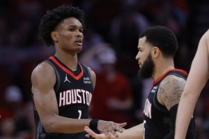 范弗里特重傷或帶來意外之喜？火箭被迫豪賭兩位年輕后衛