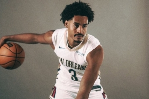 新的開始！攝影師好友曬普爾定妝照：好兄弟的第七個(gè)賽季