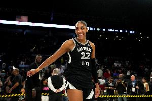 12中1后8中5！阿賈-威爾遜全場貢獻13分8板4助3帽1斷