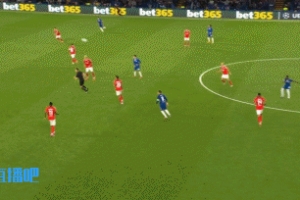 錯失絕佳良機！庫庫雷利亞回做，喬治小禁區直面門將打門被撲！