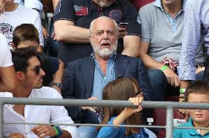 記者：德佬曾為收購那不勒斯放棄投資電影，如今球隊成為意甲巨人