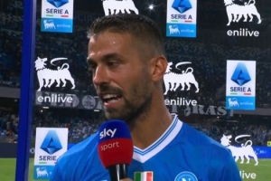 斯皮納佐拉：德布勞內之前不滿被換？他和孔蒂談了5分鐘就翻篇了