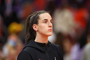 百萬美元年薪+股權及分成都不要！克拉克不會去打Unrivaled聯賽！