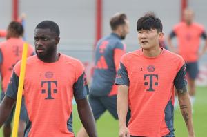 圖片報：金玟哉在歐冠遭受撞擊，今天被安排休息未和球隊一起訓練