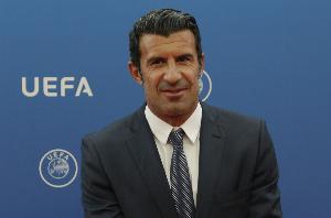 拉波爾塔談菲戈現場看巴薩比賽：記住他的好就行了，生活總要繼續