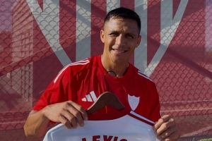 點(diǎn)射弒舊主巴薩！36歲桑切斯：現(xiàn)在是最好的贏球時(shí)刻 習(xí)慣破紀(jì)錄