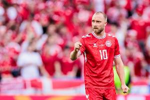 埃里克森：霍伊倫心理素質很強也很努力，之前總有人會被當替罪羊