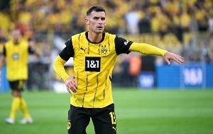 德天空：續(xù)約選項可能落空，多特34歲老將格羅斯面臨不確定的未來