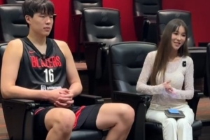 周玲安：在開拓者訓練館專訪了楊瀚森 相信他的未來會越來越好