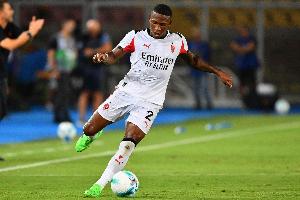 意媒：埃斯圖皮尼安受傷后仍留在國家隊，嘗試在周三的友誼賽復出