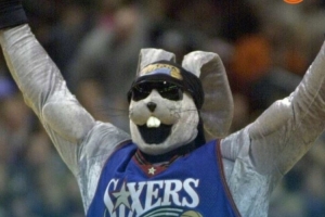 76人官方：吉祥物Hip-Hop兔將在11月9日主場對陣猛龍的比賽中回歸