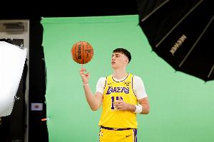 600萬白花了？拉拉維亞當了21分鐘無頭蒼蠅一分未得