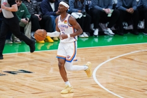 哪些現(xiàn)役球員讓你想到自己？皮爾斯：亞歷山大、塔圖姆、巴特勒