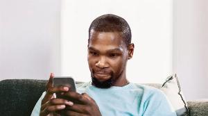 在線懟人！網友說杜蘭特降薪不算無私犧牲 KD：那你管這叫什么？