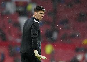 波普談歐冠對本菲卡：我感覺現在狀態很好，很享受和佳夫一起踢球