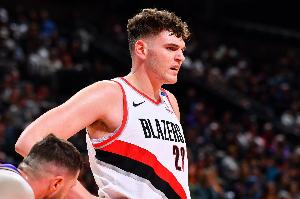 劉維偉：克林根現(xiàn)在擋拆外彈&弧頂策應的打法 跟楊瀚森越來越像了