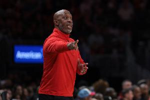 比盧普斯投注時還沒當開拓者教練！媒體人：太傷了啊賽季可剛開始