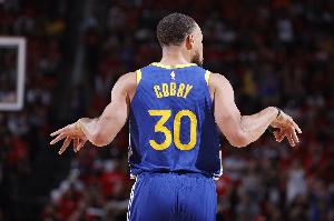 非同常人！庫里呼吁觀眾在關鍵罰球時制造音浪：我需要那種能量！