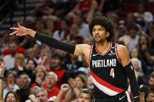 好久不見！塞布爾以100%命中率拿到10分2板3斷 正負(fù)值高達(dá)+22！