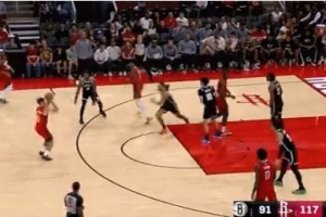 連珠炮！謝潑德外線開火連中2記三分 火箭領先29分打停籃網