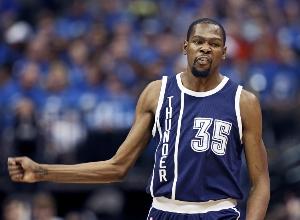 杜蘭特：在雷霆時我需像庫里那樣擠掩護/像科比單打/像LBJ打控衛