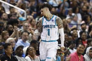 三球如何制造更多身體接觸獲得罰球？主帥：好問題 不予置評