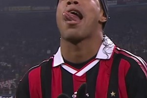 小羅最后一場歐冠出場是在米蘭！如今已是金球獎頒獎嘉賓！