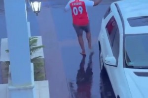 看得出來(lái)，阿森納球迷憋了很久了??