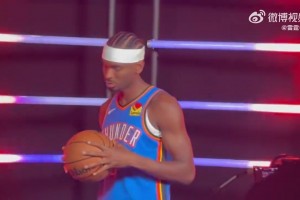 上季得分王+MVP+FMVP！亞歷山大拍攝新賽季定妝照