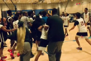 隊友力挺！張博源征戰美高與對手爆發沖突??隊友沖上來將其護住