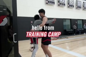 塞布爾上來就熊抱楊瀚森??開拓者眾將精神飽滿迎接訓練營