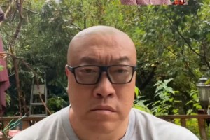 馬健：哼！昨天就說了詹姆斯不會退役！氣氛烘托起來居然是帶貨！